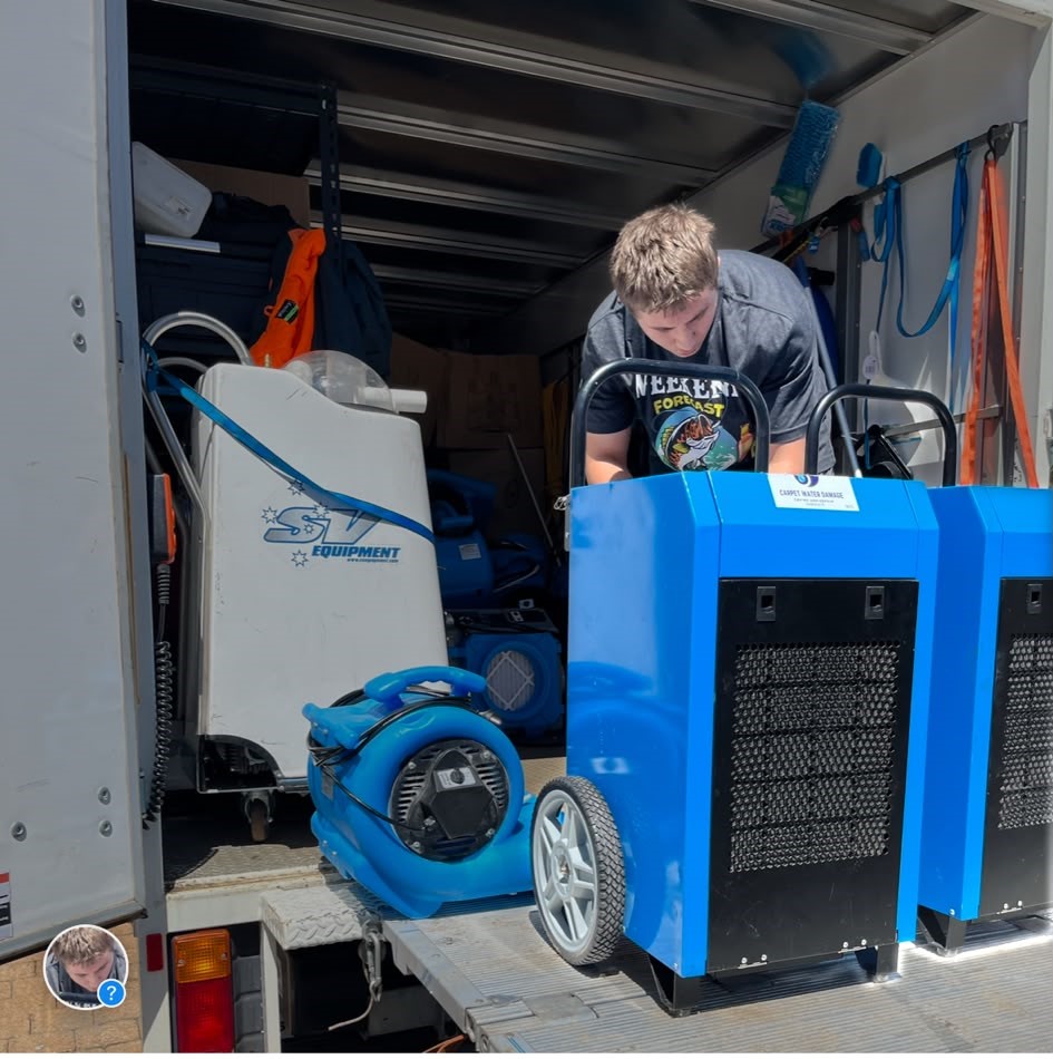 Dehumidifier hire delivery in Benowa for flooded carpets
